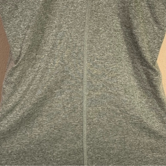 Small Nike Grey Dri Fit Sleeveless Tank Top Stretch 4 6 Athletic Activewear - Picture 10 of 10